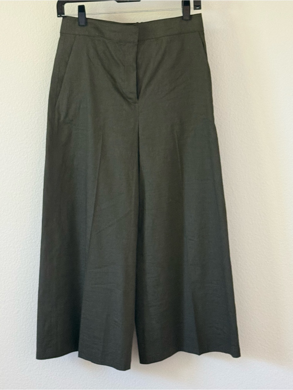 Theory Wide Crop Linen pants